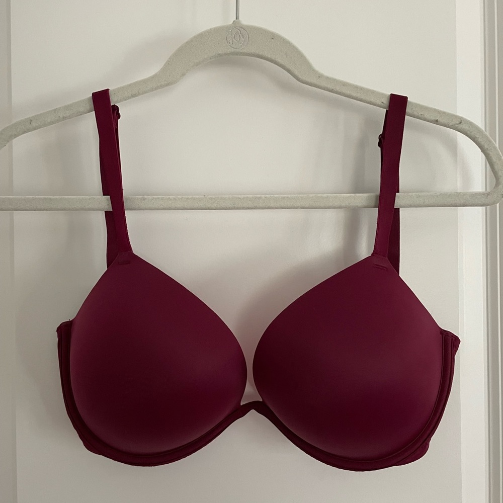 34DD extra padded Victoria Secrets bra